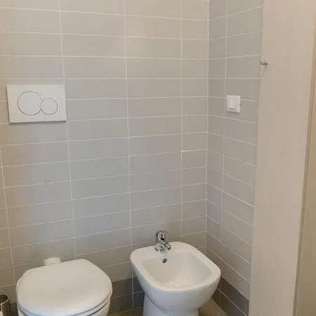 Apartamento H Molinette Elegante Casetta Sul Po Turín